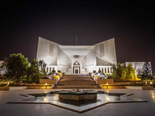 SC judge urges citizens to invest in stock market